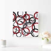 Rote, graue und schwarze Kreise Quadratische Wanduhr (Zuhause)