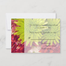 Rote, grüne Chrysanthemenblüten RSVP-Karte