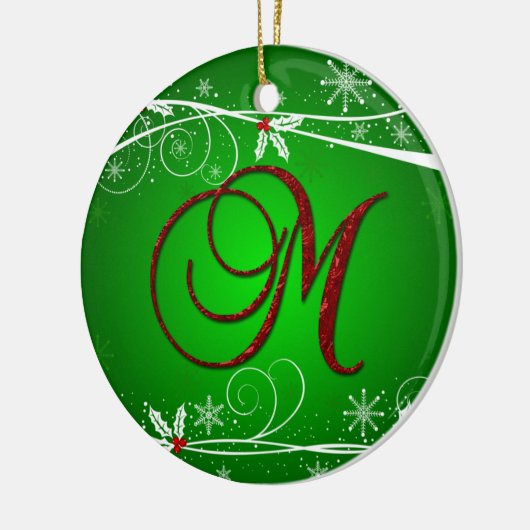 Rote Grüntöne Holly Initial M Weihnachtsschmuck (Links)