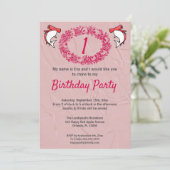 Rote Haie & Rose Kranz 1. Geburtstag Einladung (Stehend Vorderseite)