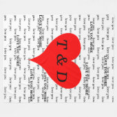 Rote Herzen Liebe Sie Liebe Sie mehr Monogramm Fleecedecke (Vorderseite (Horizontal))