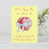 rote Herzen mit hübschem weißem Bogen für die Hoch Einladung (Stehend Vorderseite)