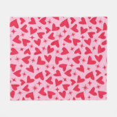 Rote Herzen mit Retro-Sternenexplosionen auf Rosa Fleecedecke (Vorderseite (Horizontal))