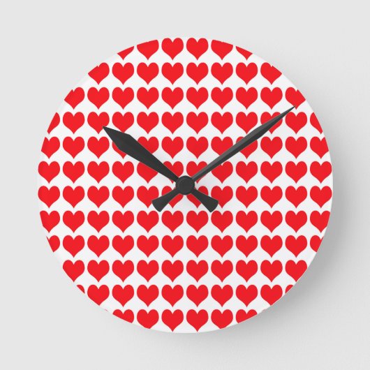 Rote Herzen Runde Wanduhr (Vorderseite)