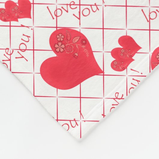 Rote Herzen, Text, "Liebe du", rot und weiß. Fleecedecke (Ecke)