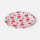 Rote Herzen, Text, "Liebe du", rot und weiß. Pappteller (Schrägansicht)