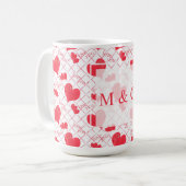 Rote Herzen, Text, "Liebe du", rot-weiß, Karo Kaffeetasse (Vorderseite Links)