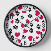 Rote Herzen und schwarze Paw-Prints Uhr (Vorderseite)