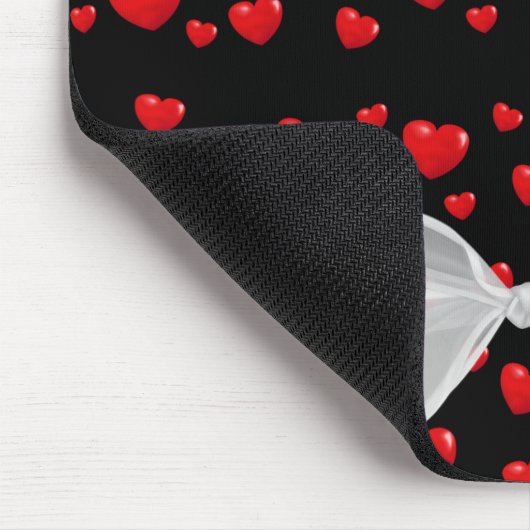 rote Herzen und schwarzer Bogen Mousepad (Ecke)