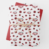 Rote Herzklopfe, Pom Poms, Megaphone Muster Geschenkpapier Set (Beispiel)
