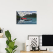 Rote Kanus am Lake Louise Poster (Heimbüro)