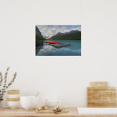 Rote Kanus am Lake Louise Poster (Küche)