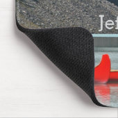 Rote Kanus, See, Gebirge nach Maß Mousepad (Ecke)