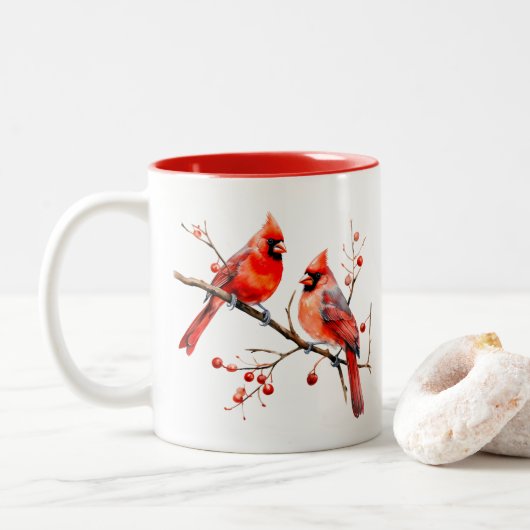 Rote Kardinal Vögel auf der Holly-Tree-Zweigstelle Zweifarbige Tasse (Mit Donut)