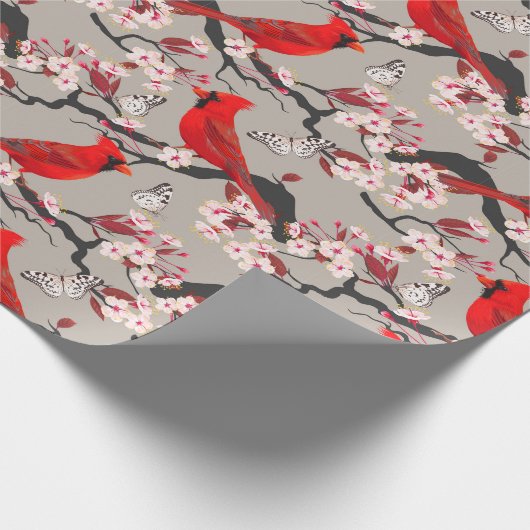 Rote Kardinäle in Kirschblüten Geschenkpapier (Ecke)