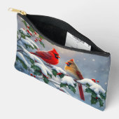Rote Kardinäle und Holly in Snow Zubehörtasche (Offen)