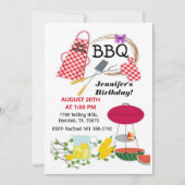 Rote karierte Schürze und Grillplatz zum Geburtsta Einladung (Vorderseite)