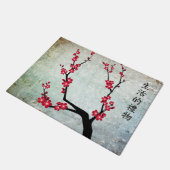 Rote Kirschblüte drei Kunst 'Geschenk des Lebens' Fußmatte (Schrägansicht)