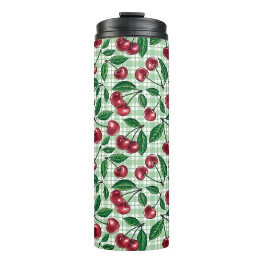 Rote Kirschen auf hellgrünem Gingham Thermosbecher (Vorderseite)