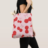 Rote Kirschen mit rosa Bow Coquette Hütte Chic Tasche (Von Nahem)
