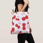 Rote Kirschen mit rosa Bow Coquette Hütte Chic Tasche (Von Nahem)