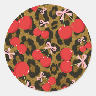 Rote Kirschen mit rosa Bow Coquette Leopard Print Runder Aufkleber