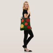 Rote, korallenrote und gelbe Blume Tasche (Am Model)