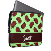 Rote Ladybugs auf grün Laptopschutzhülle (Vorne Rechts)