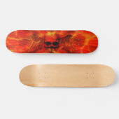 Rote Lava-Explosion Winged Schädel Skateboard (Horizontal)