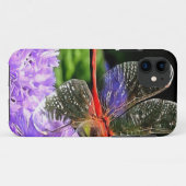 Rote Libelle auf Violet Purple Blumen Case-Mate iPhone Hülle (Rückseite (Horizontal))