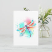 Rote Libelle im Aquarellhintergrund Einladung (Stehend Vorderseite)