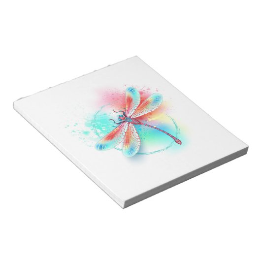 Rote Libelle im Aquarellhintergrund Notizblock (angewinkelt)