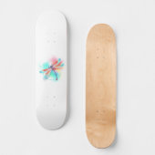 Rote Libelle im Aquarellhintergrund Skateboard (Vorderseite)