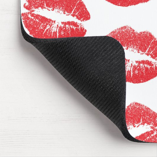 Rote Lippen, Lippenmuster, Roter Lippenstift, Kuss Mousepad (Ecke)