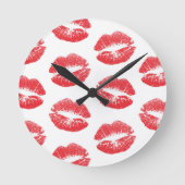 Rote Lippen, Lippenmuster, Roter Lippenstift, Kuss Runde Wanduhr (Vorderseite)