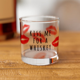 Rote Lippen Lippenstift Küss mich für ein Whiskygl Whiskyglas