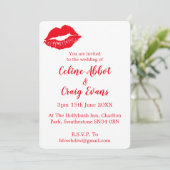 Rote Lippen Niedlich Moderne Hochzeit Einladung (Stehend Vorderseite)