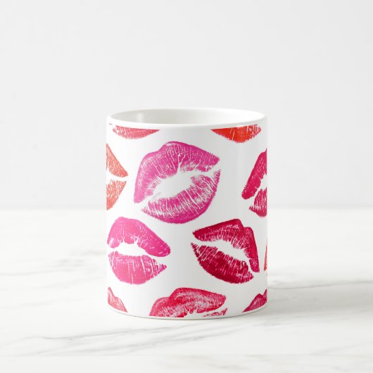 Rote Lippen Set, weißer Hintergrund. Kaffeetasse (Mittel)