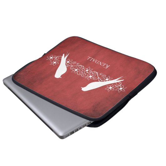 Rote Lovebirts Blumenstraube Laptopschutzhülle (Vorne Knopf)