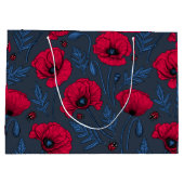 Rote Mohn und Ladybugs auf dunkelblau Große Geschenktüte (Rückseite)
