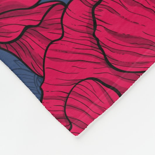 Rote Mohnblumen und blaue Maisblumen auf blau Fleecedecke (Ecke)