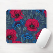 Rote Mohnblumen und blaue Maisblumen auf blau Mousepad (Mit Mouse)