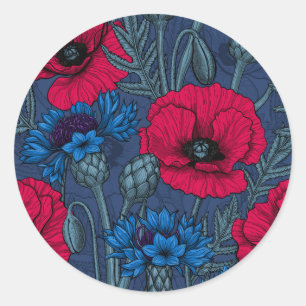 Rote Mohnblumen und blaue Maisblumen auf blau Runder Aufkleber