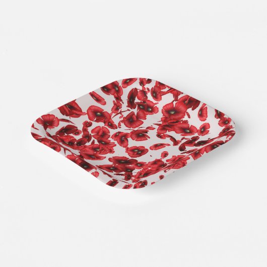 Rote Mohnblüte Blume Kaskadieren Poppies Pappteller (Gewinkelt)
