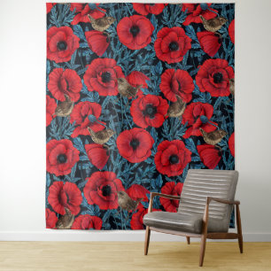 Rote Mohnblüten, blaue Blätter auf schwarz Wandteppich