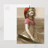 Rote Mütze und Segelboot Postkarte (Vorne/Hinten)