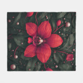 Rote Orchidee blüht mit grünen Blättern Fleecedecke (Vorderseite (Horizontal))
