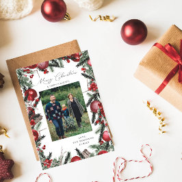 Rote Ornamente & Pine Frohe Weihnachten Foto