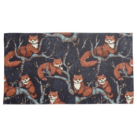 Rote Pandas in Bäumen Kissenbezug (Vorderseite-Rechts)