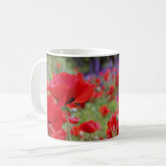 Rote Paprika und Lila Lupinen Kaffeetasse (Vorderseite Links)